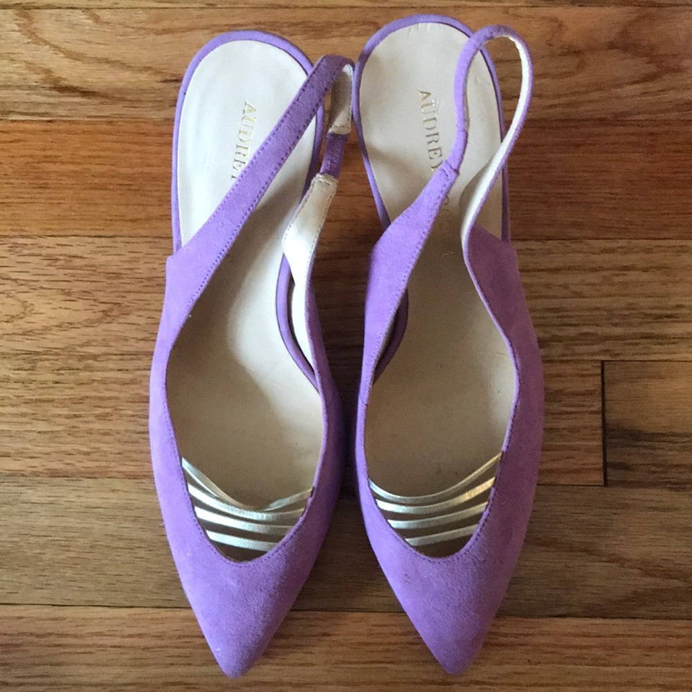 Open back lilac stilettos 👠